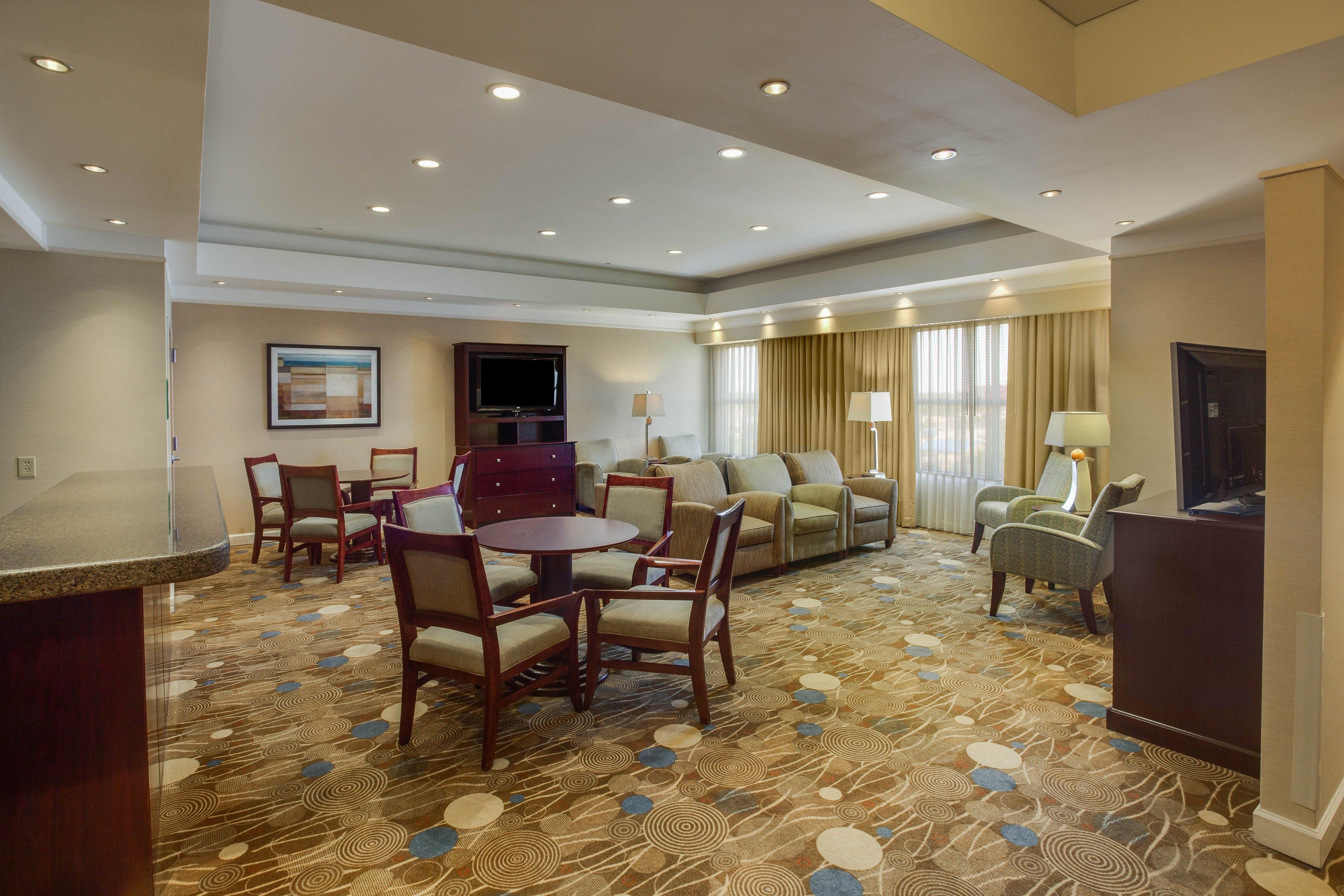 Hotel College Drive I-10 By Ihg 3*