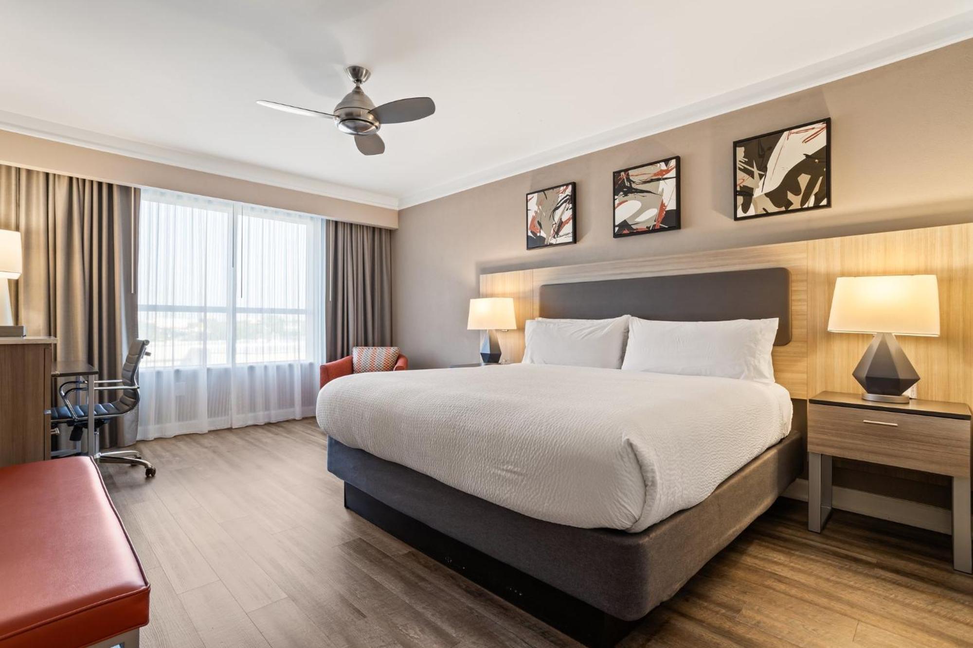 Hotel College Drive I-10 By Ihg