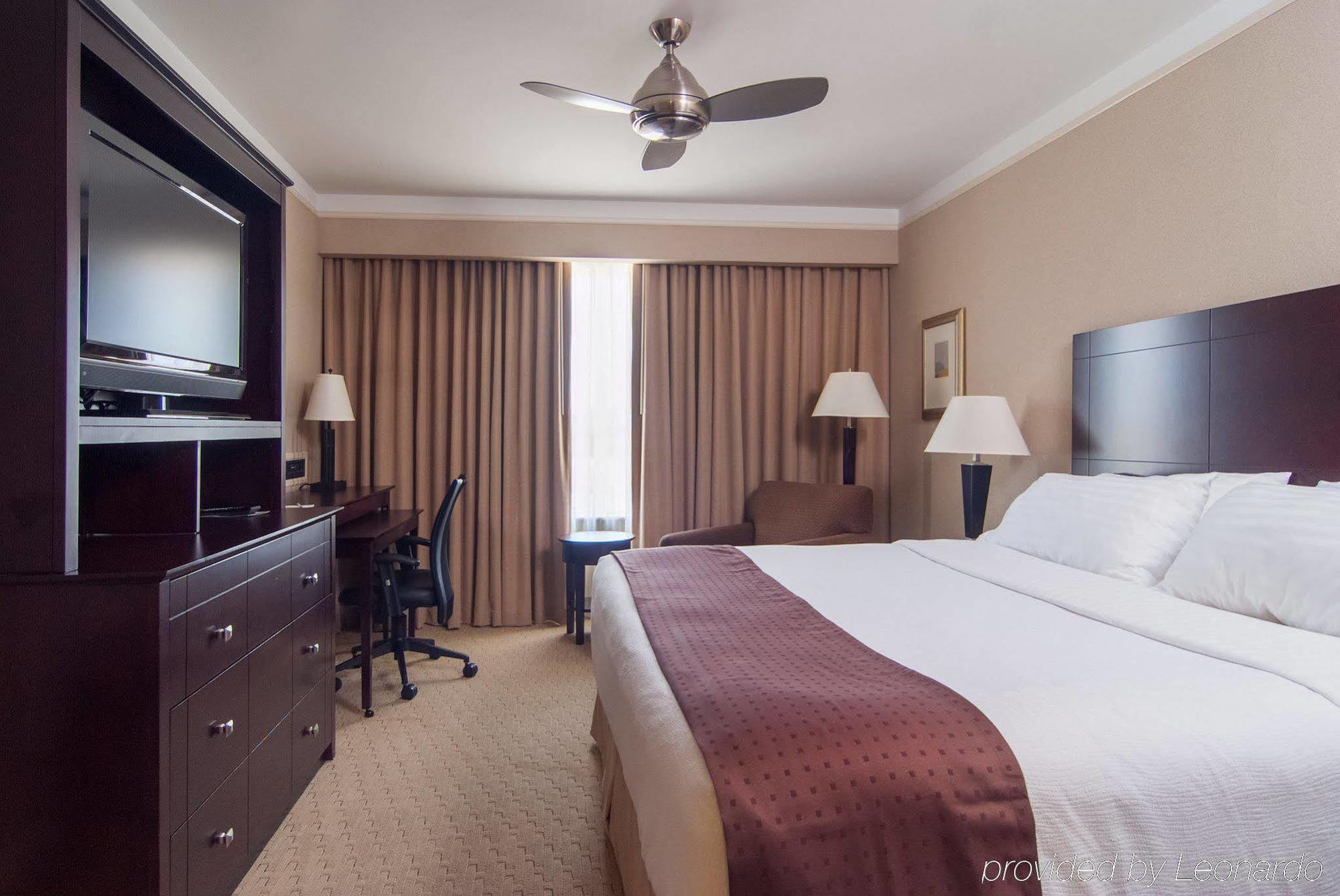College Drive I-10 By Ihg Hotel Baton Rouge
